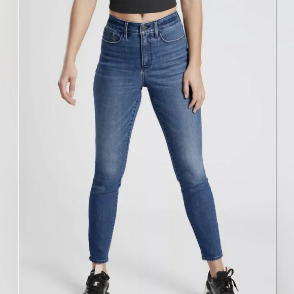 Athleta Denim - Athleta EUC sculptek high rise skinny jeans in medium wash size 8